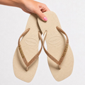Chinelo Feminino com Glitter e Pingentes Elegante - Nova Tendência
